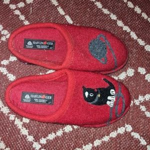 Haflinger cat slippers